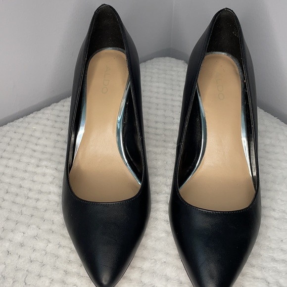 ALDO Durbell Black Heels - Picture 2 of 6